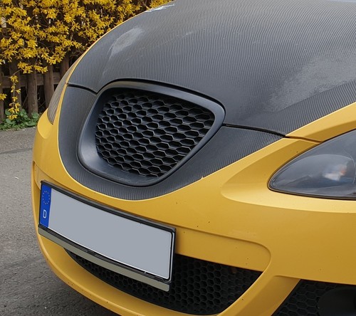 Honeycomb grill without sign - grill,