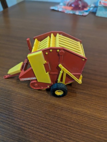 Vintage britains die cast - die,