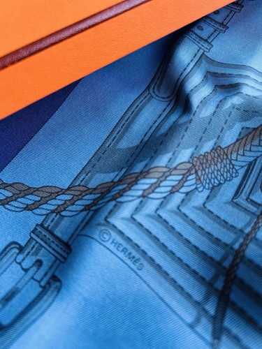 Hermès large scarf - large,