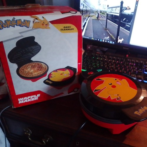 Pokémon pikachu round waffle - round,