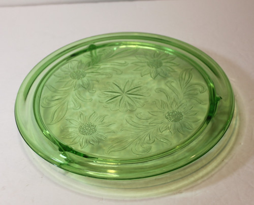 Vintage green depression glass - green,