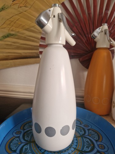 Kitsch vintage white silver - kitsch,