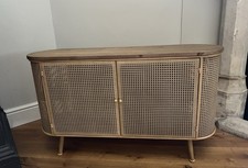 QUIRK Metal Rattan & Rustic