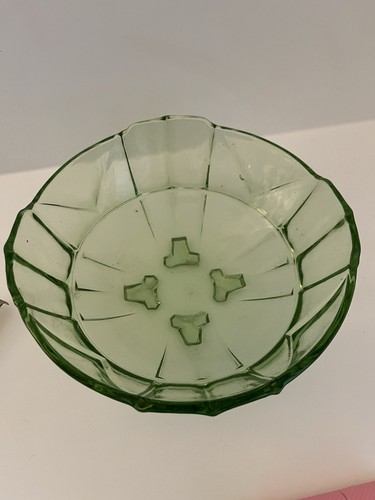 Green uranium style - green, art