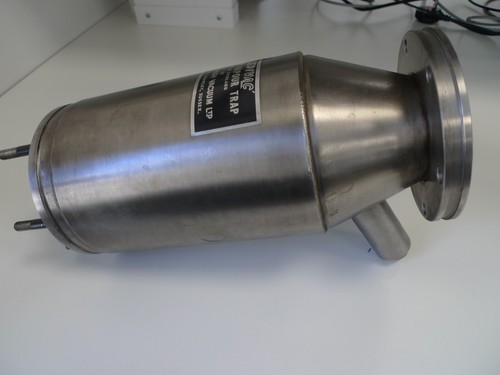 Vacuum vapour trap - vacuum,