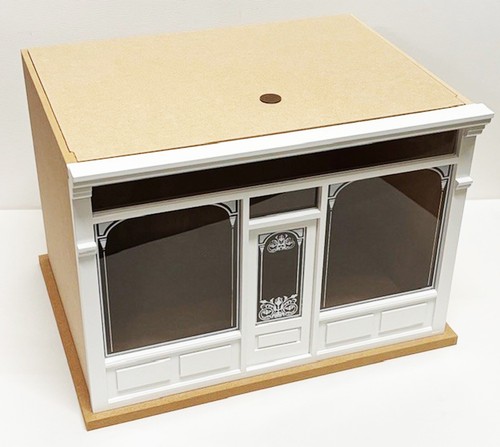 Dolls house room box - dolls, a