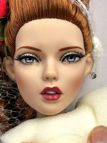 Tonner deja lady - deja,