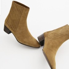 ZARA TAN SPLIT SUEDE MID-HEEL