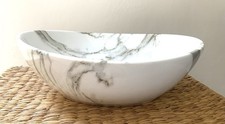 Marble effect oval sink Wc