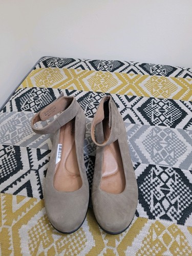 Vgc clarks artisan - vgc,