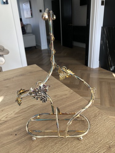 Lovely vintage silea metal - lovely,
