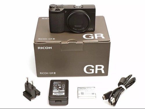 Ricoh iii compact digital - gr,