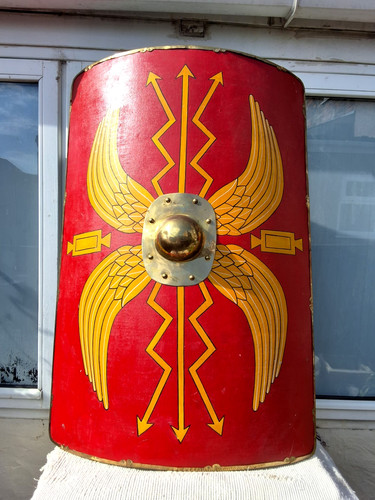 Large vintage roman - large, scutum