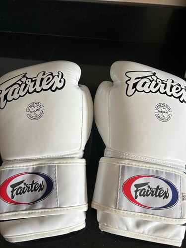 Brand new 10oz fairtex - brand, new!