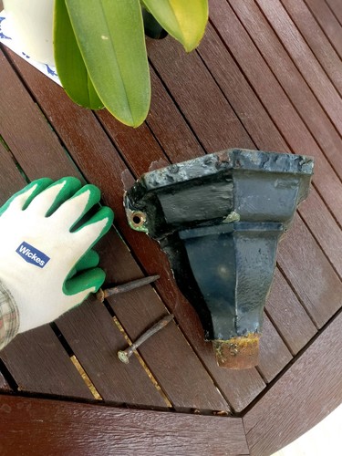 Vintage cast iron - cast,