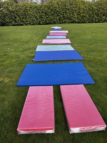 Gymnastic crash mat - gymnastic, dance