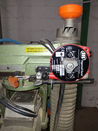 Radial arm saw automatic - ,