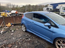 Ford Fiesta Zetec S 2009 breaking all parts