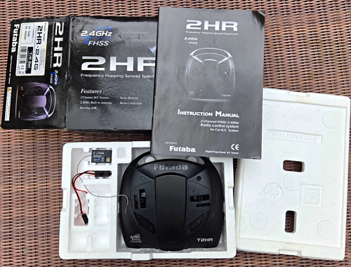 Futaba 2hr 4ghz fhss - futaba,