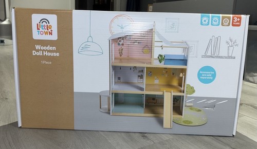 Aldi little town wooden dolls - little,