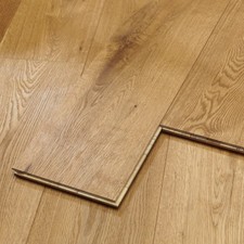 £40.99 -Engineered Oak Wood Flooring - Brushed UV Oiled - 14 x 3 x 190  SAMPLE