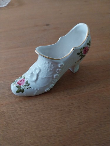 Decorative bone china boot - china,