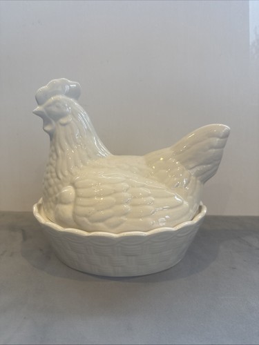 Vintage white ceramic chicken - vintage,