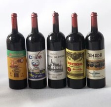 NEW - 1/12 SCALE DOLLS HOUSE MINIATURE DRINKS WINE BOTTLES x5 (UK)