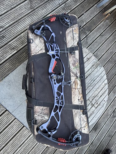 Hoyt pro force compound - , bow
