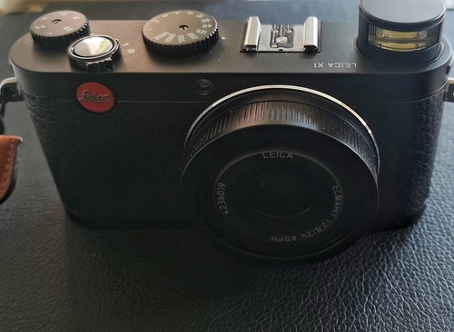 Leica digital camera - leica,