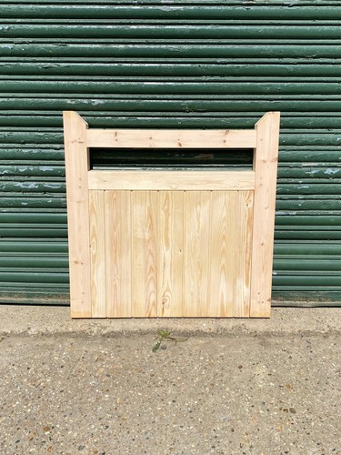 Wooden flat top - gate,