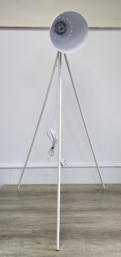 Studio industrial metal tripod - industrial,