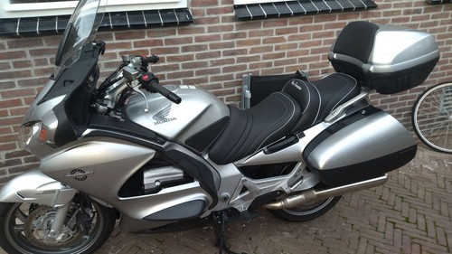 Honda pan european st1300 - honda,