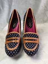 Gorgeous Ruby Shoo navy tan