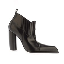 Women's Off White Moon Beatle