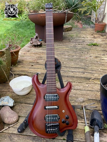 Reloved guitars trekki - reloved,