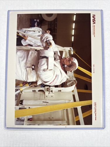 Nasa sts training crippen - training,