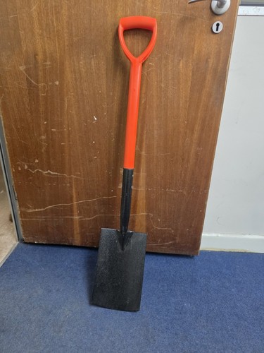 Carbon steel trench spade with - carbon,