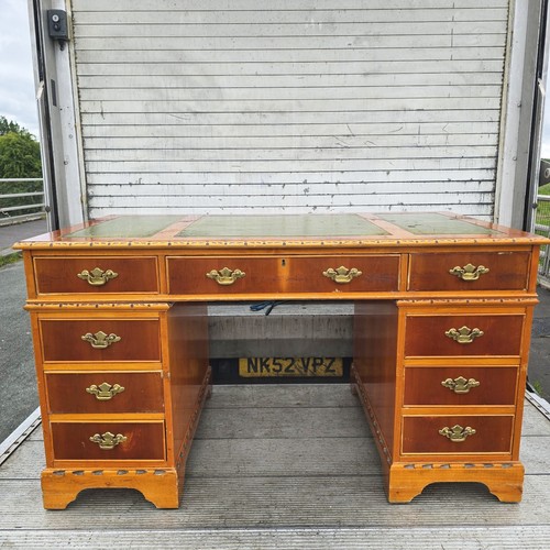 Beautiful large solid wood - large,