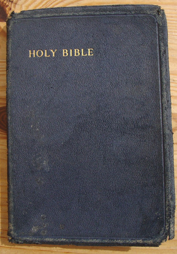 Vintage holy bible - vintage, new