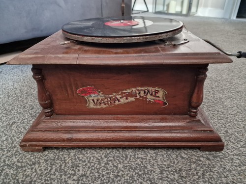 Gramophone player 78rpm - gramophone,