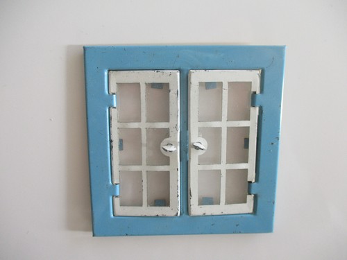Vintage tin dolls house window - tin,