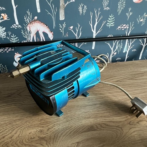 Badger air brush with - air,