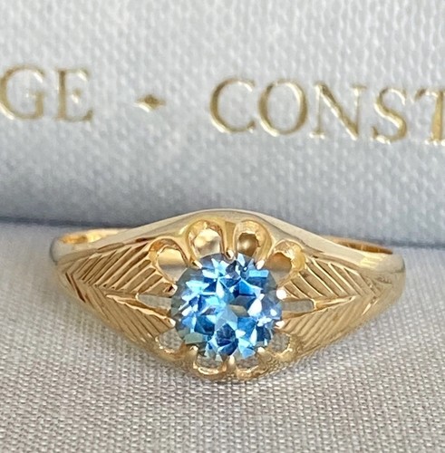 9ct gold aquamarine - gold,