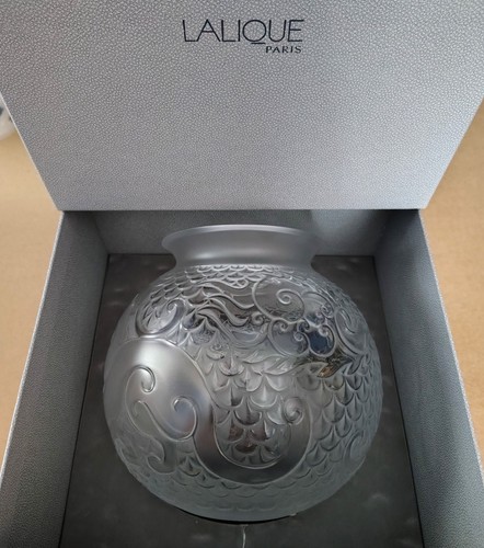 Lalique france xian - france, vase