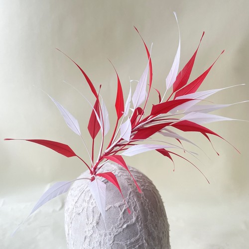 Goose feather twisted mount - feather,