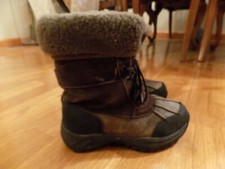 USED BEARPAW FUR SHEEPSKIN BOYS WINTER BOOTS SZ 36 3 YOUTH