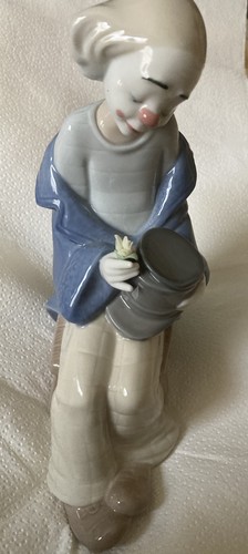Lladro nao little clown - clown, in