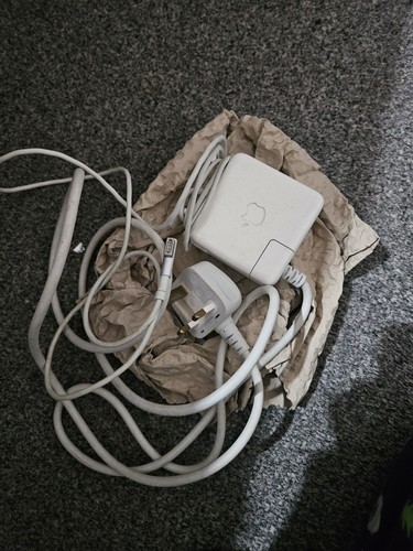 Genuine apple 60w magsafe - genuine,