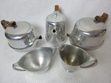 Set of 5 Pieces Picquot Ware -